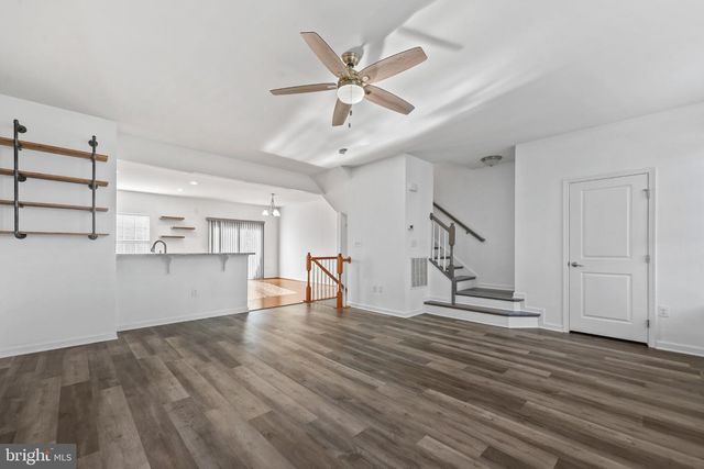 1122 OAKWOOD ST, Fredericksburg, VA 22401