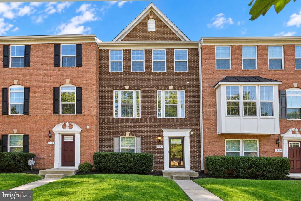 1122 OAKWOOD ST, Fredericksburg, VA 22401