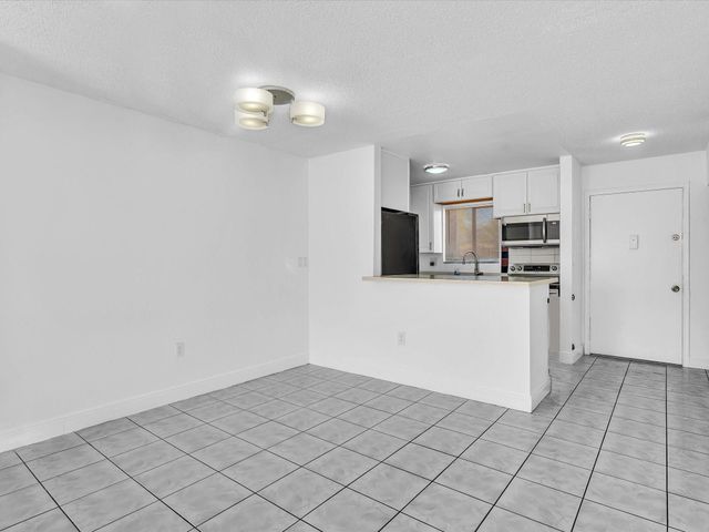 6034 Forest Hill Boulevard 107, West Palm Beach, FL 33415