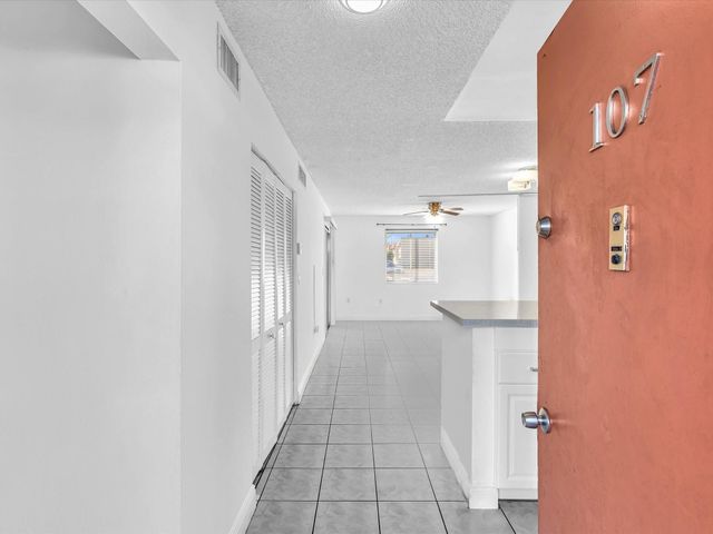 6034 Forest Hill Boulevard 107, West Palm Beach, FL 33415