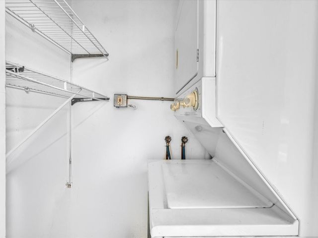 6034 Forest Hill Boulevard 107, West Palm Beach, FL 33415