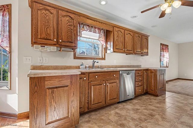 1105 13th Avenue, Vienna, WV 26105