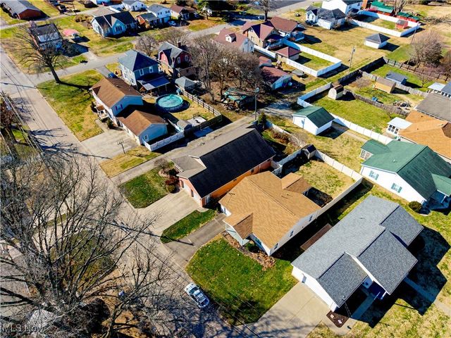 1105 13th Avenue, Vienna, WV 26105