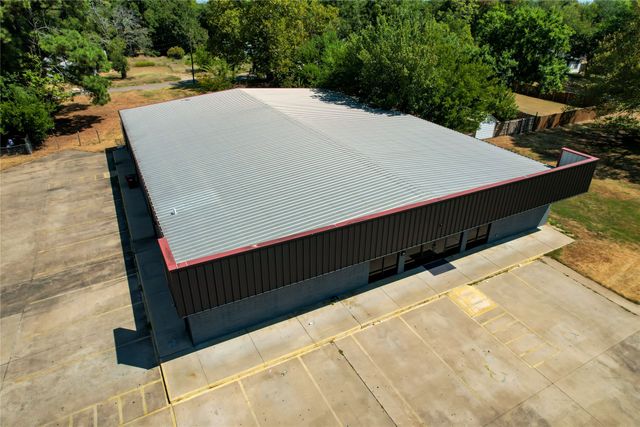 1828 Bonham, Paris, TX 75460