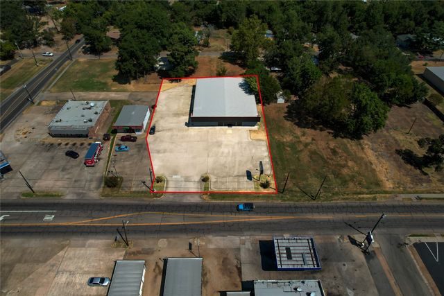 1828 Bonham, Paris, TX 75460