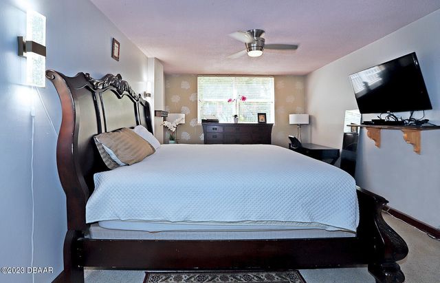 1224 S Peninsula Dr Apt 102, Daytona Beach, FL 32118