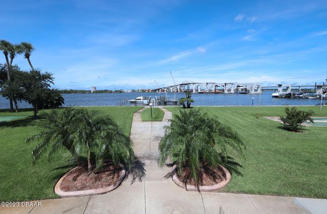 1224 S Peninsula Dr Apt 102, Daytona Beach, FL 32118