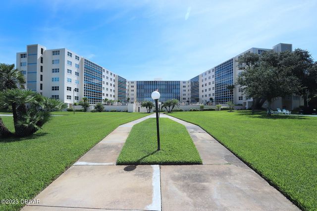 1224 S Peninsula Dr Apt 102, Daytona Beach, FL 32118