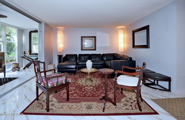 1224 S Peninsula Dr Apt 102, Daytona Beach, FL 32118
