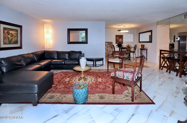 1224 S Peninsula Dr Apt 102, Daytona Beach, FL 32118
