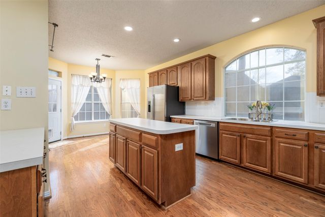 5704 Champion Court, Arlington, TX 76017