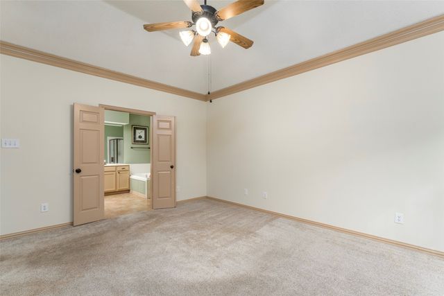 5704 Champion Court, Arlington, TX 76017