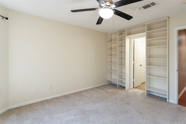 5704 Champion Court, Arlington, TX 76017