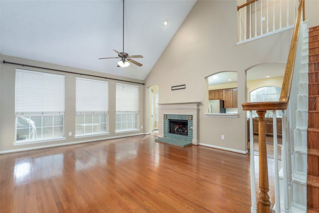 5704 Champion Court, Arlington, TX 76017