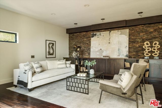 5677 Spreading Oak Drive, Los Angeles, CA 90068