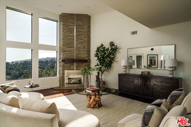 5677 Spreading Oak Drive, Los Angeles, CA 90068