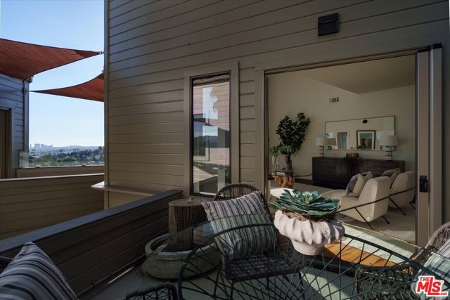 5677 Spreading Oak Drive, Los Angeles, CA 90068