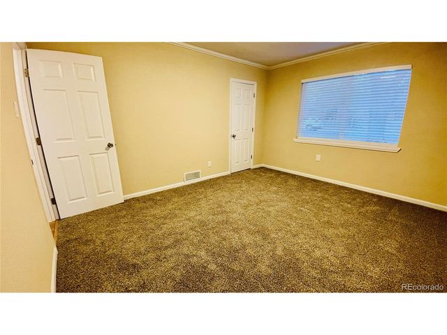 903 Quentin St, Aurora, CO 80011