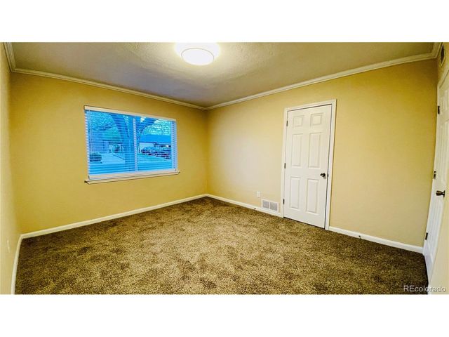 903 Quentin St, Aurora, CO 80011