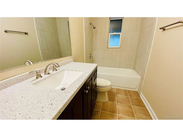 903 Quentin St, Aurora, CO 80011