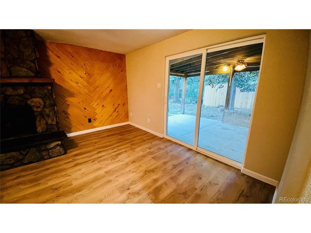 903 Quentin St, Aurora, CO 80011