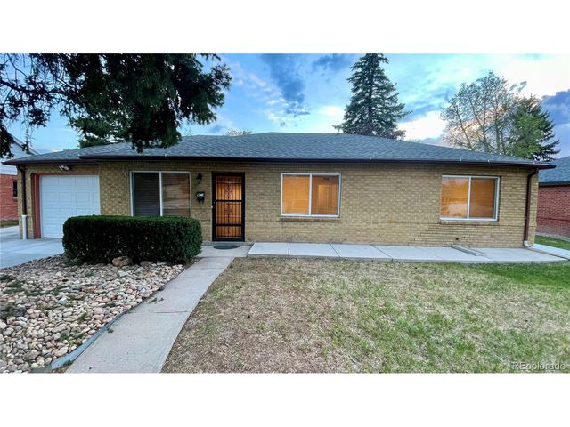 903 Quentin St, Aurora, CO 80011
