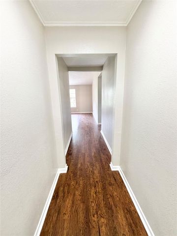 98 Sparrow Way, Beaumont, TX 77707