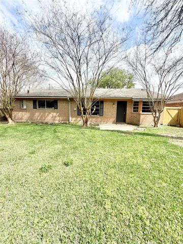 98 Sparrow Way, Beaumont, TX 77707