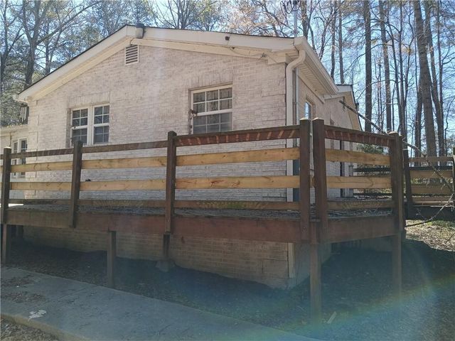 460 Dot Drive, Atlanta, GA 30349