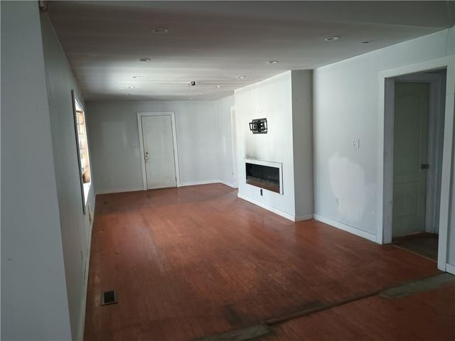 460 Dot Drive, Atlanta, GA 30349