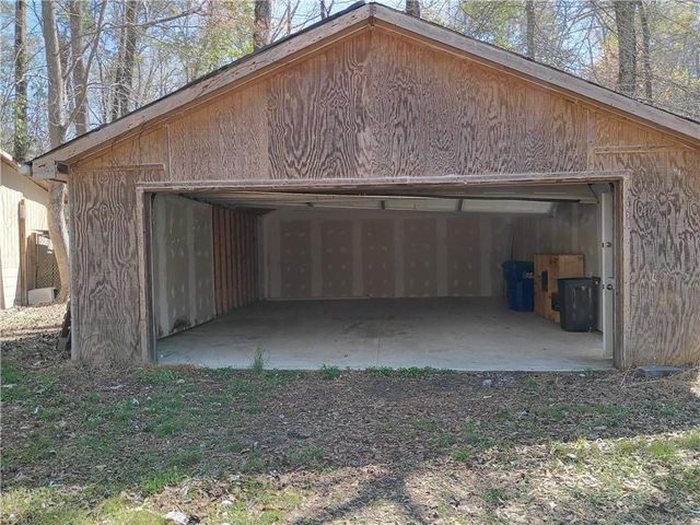 460 Dot Drive, Atlanta, GA 30349