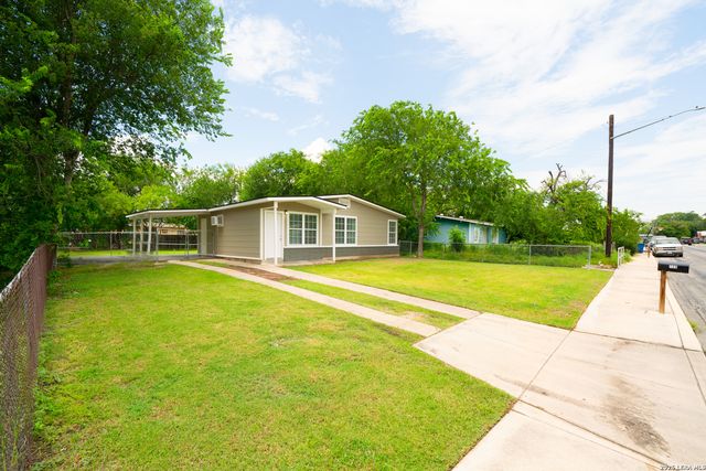 123 Knollwood Dr, San Antonio, TX 78227