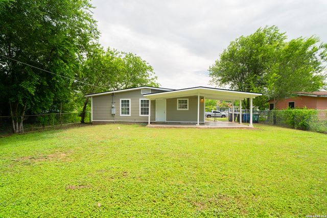 123 Knollwood Dr, San Antonio, TX 78227