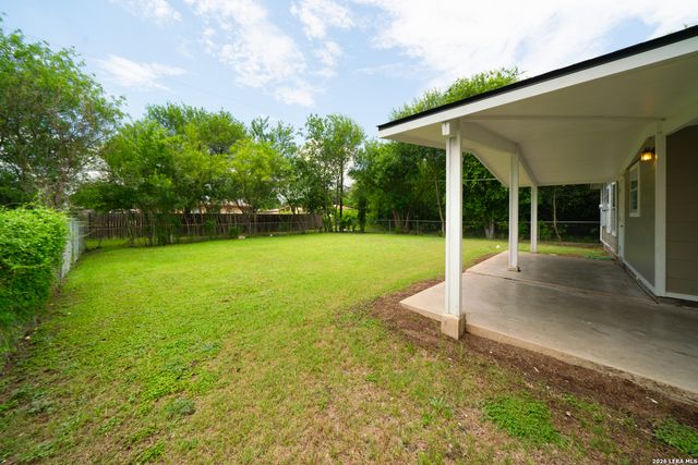 123 Knollwood Dr, San Antonio, TX 78227