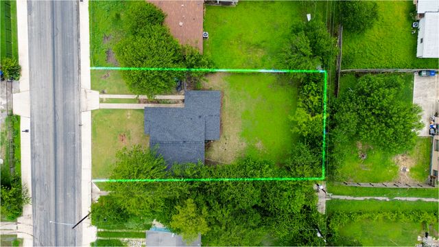 123 Knollwood Dr, San Antonio, TX 78227