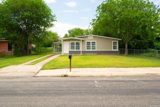 123 Knollwood Dr, San Antonio, TX 78227