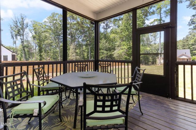 127 Ottawa Drive, Louisburg, NC 27549