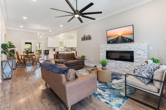 127 Ottawa Drive, Louisburg, NC 27549