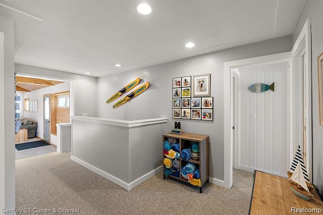 222 Ackerson Lake Drive, Jackson, MI 49201