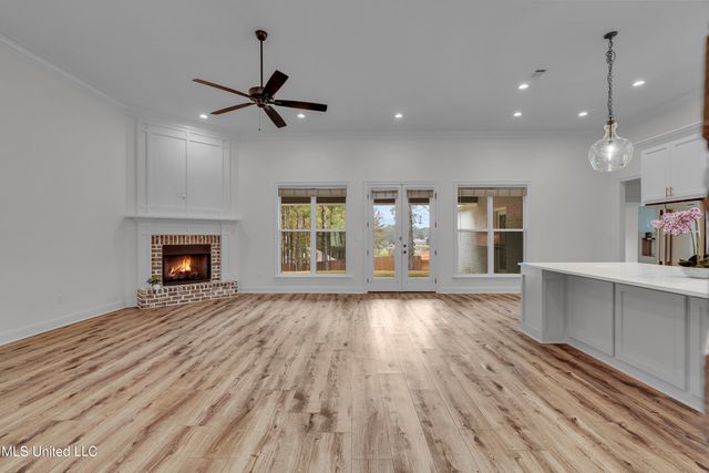 5534 W 4th Street, Hattiesburg, MS 39402