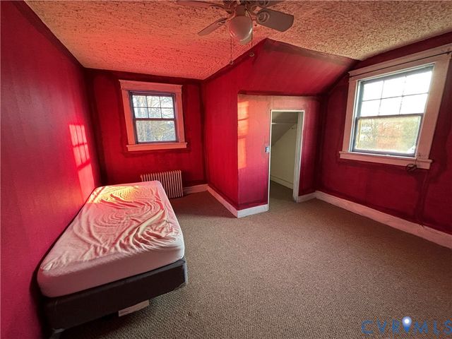 9 N Elm Ave, Highland Springs, VA 23075