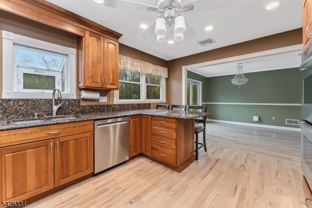 46 Sutton Rd, Tewksbury Twp., NJ 08833