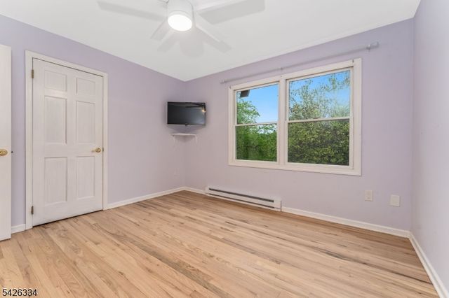 46 Sutton Rd, Tewksbury Twp., NJ 08833