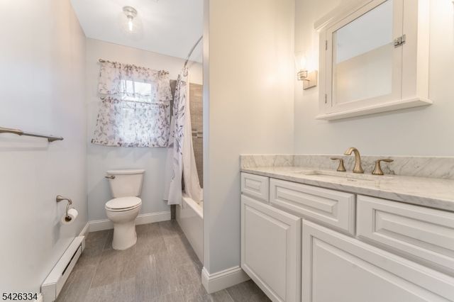 46 Sutton Rd, Tewksbury Twp., NJ 08833