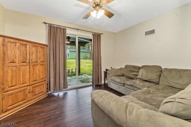 46 Sutton Rd, Tewksbury Twp., NJ 08833