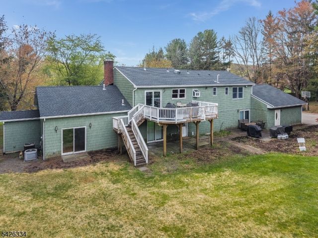 46 Sutton Rd, Tewksbury Twp., NJ 08833