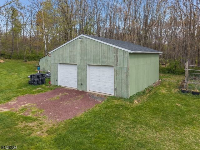 46 Sutton Rd, Tewksbury Twp., NJ 08833