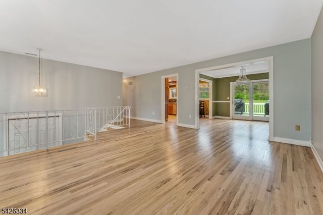 46 Sutton Rd, Tewksbury Twp., NJ 08833