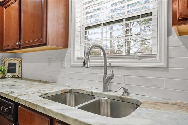 1729 Pinehurst View Court, Grayson, GA 30017