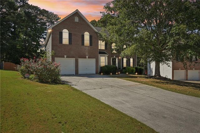 1729 Pinehurst View Court, Grayson, GA 30017